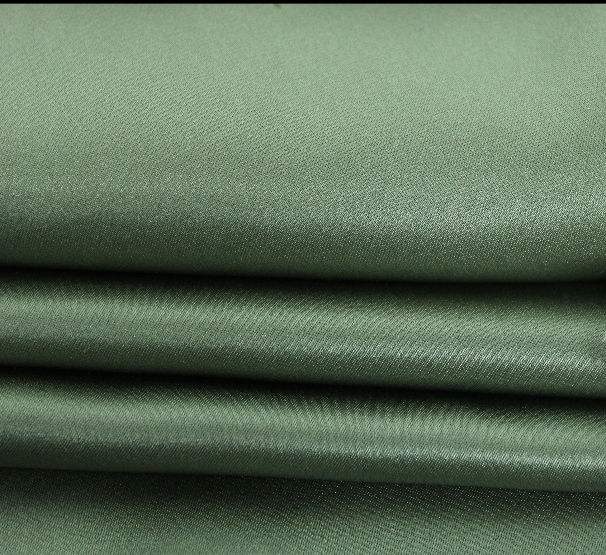 Tissu satin de soie 100% - gris vert - photo 2/3 | So Tissus