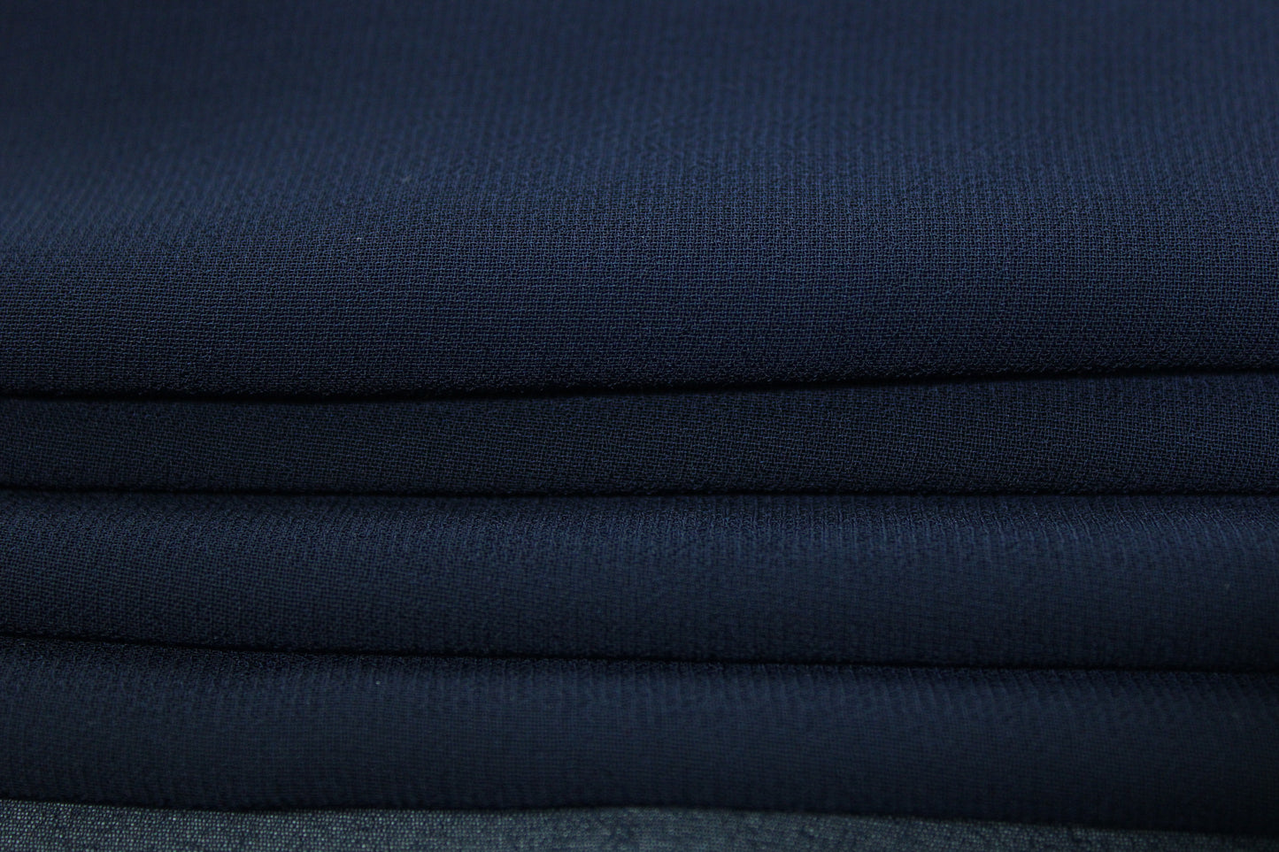 Tissu crêpe georgette  - bleu marine - photo 2/4 | So Tissus