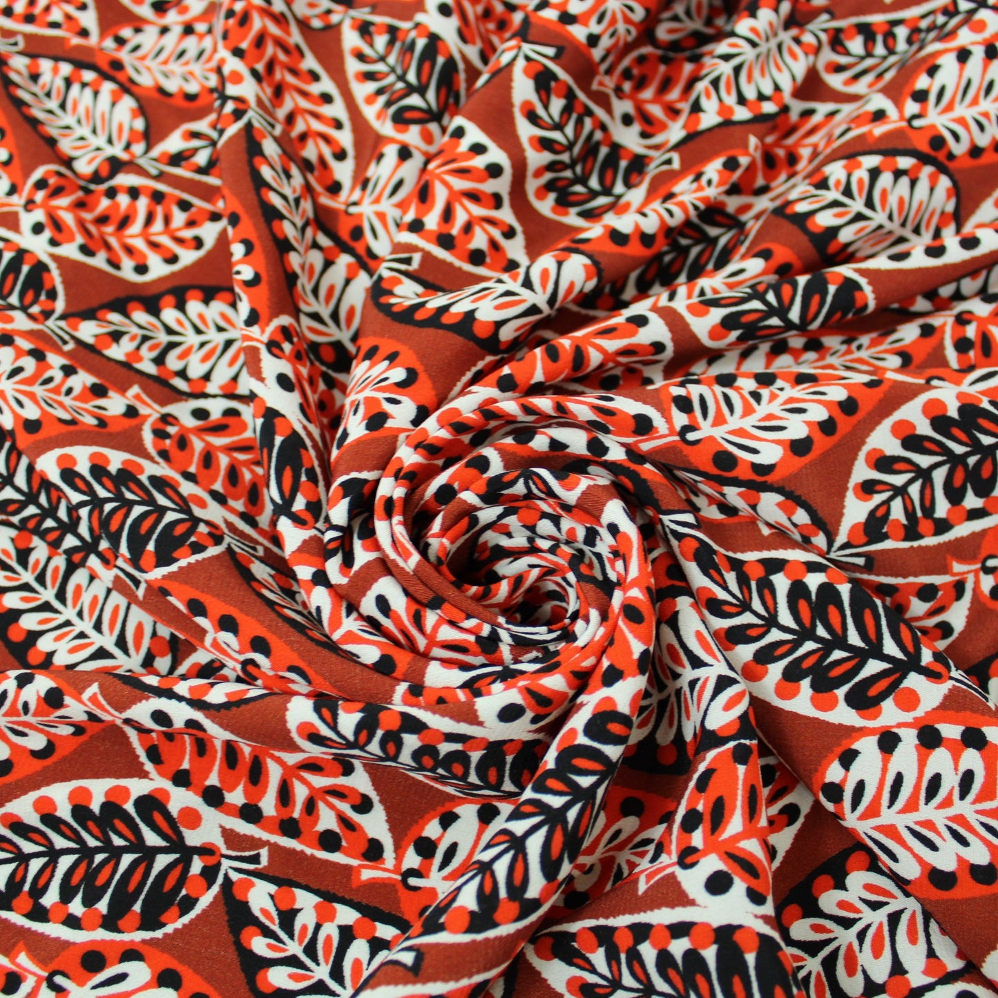 Tissu crêpe viscose - imprimé grandes feuilles abstraites - photo 1/5 | So Tissus