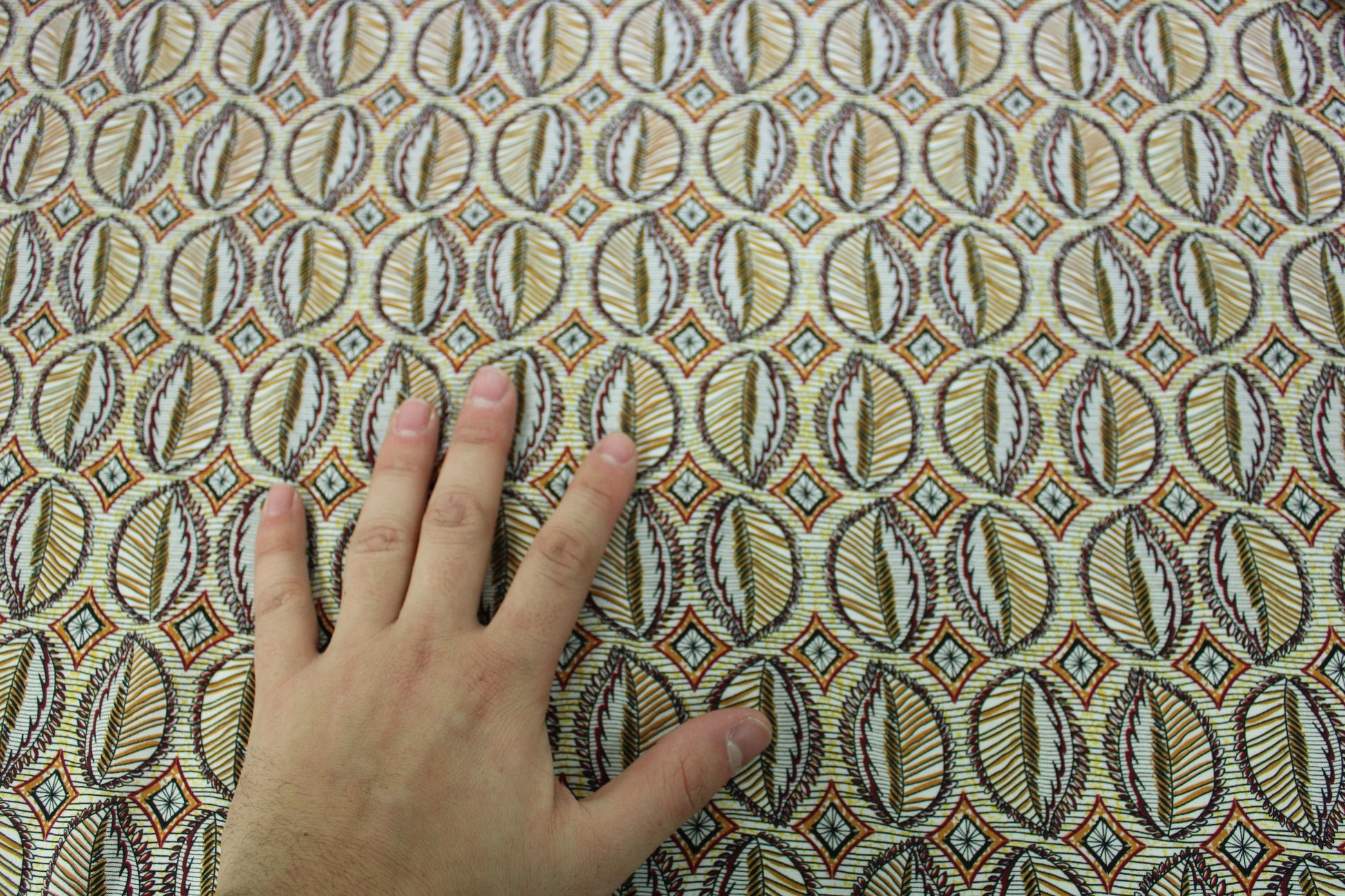 Tissu viscose - imprimé grandes feuilles abstraites - photo 5/5 | So Tissus