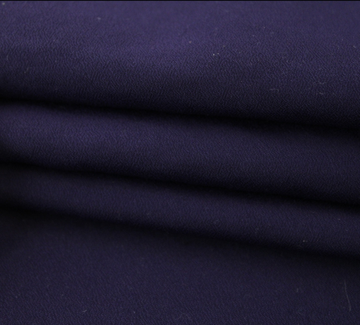 Tissu crêpe de chine - violet foncé - photo 2/3 | So Tissus