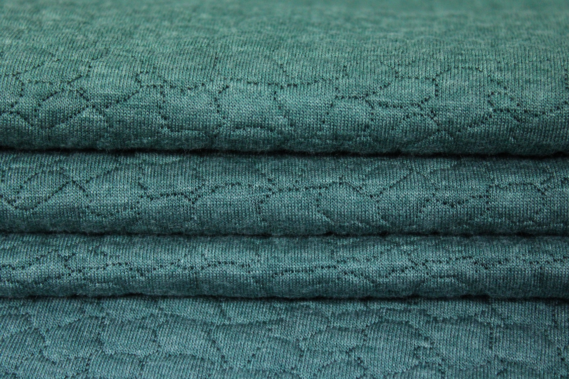 Tissu maille gaufré - vert sauge - photo 2/5 | So Tissus