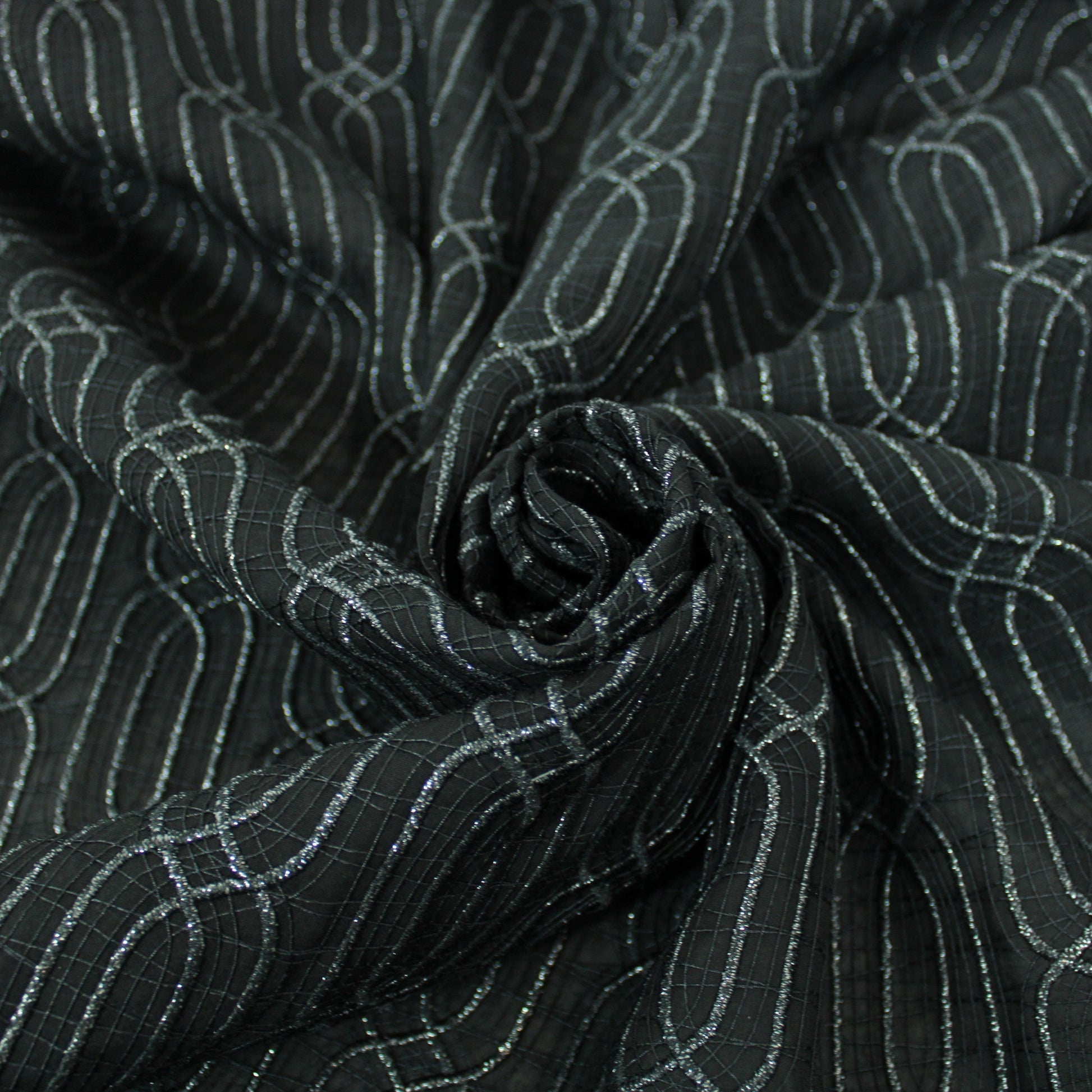 Tissu voile coton brodé - motif géométrique - noir - photo 1/6 | So Tissus