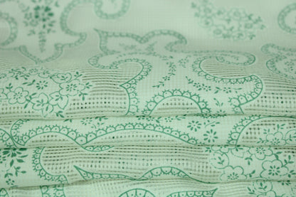 Tissu voile de soie et coton - imprimé arabesque - blanc et vert - photo 2/6 | So Tissus