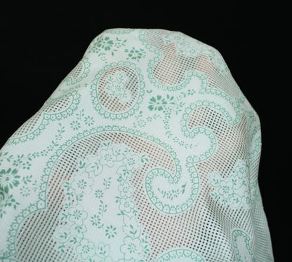 Tissu voile de soie et coton - imprimé arabesque - blanc et vert - photo 6/6 | So Tissus