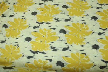 Tissu maille duveteuse - imprimé fleuri - ton jaune - photo 5/5 | So Tissus