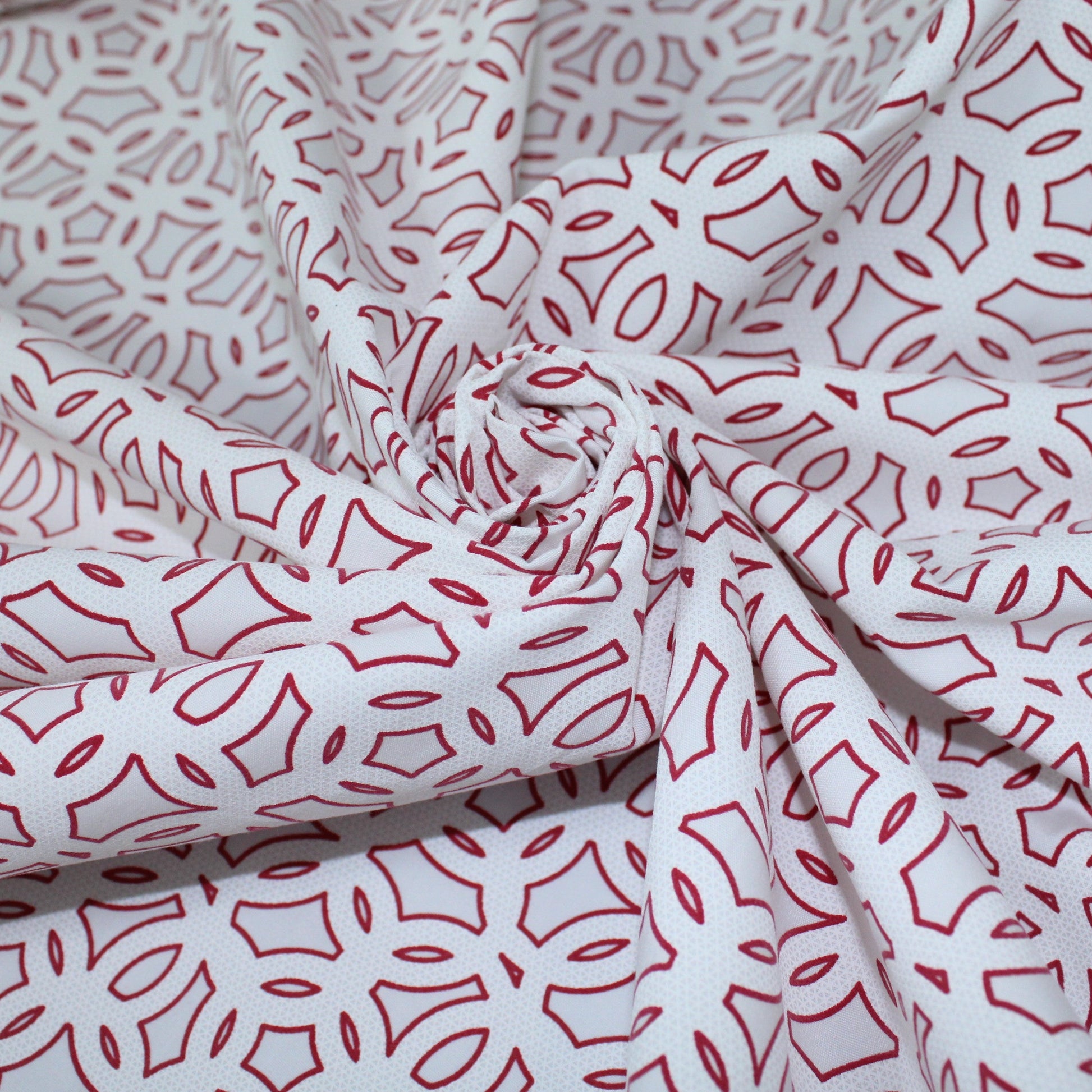 Tissu popeline de coton imprimé cercle - blanc et framboise - photo 1/5 | So Tissus