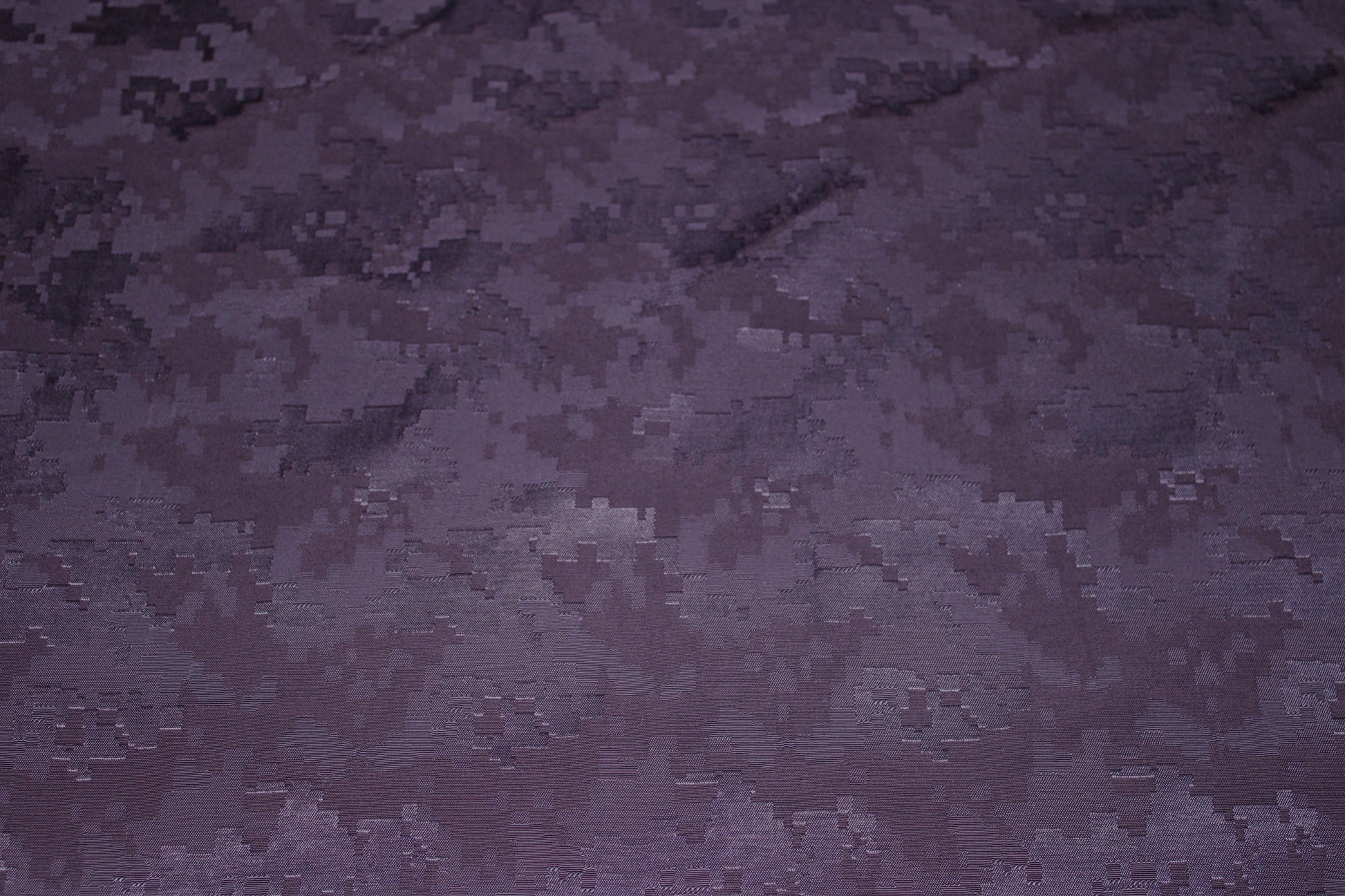 Tissu taffeta imprimé géométrique - prune - photo 5/5 | So Tissus