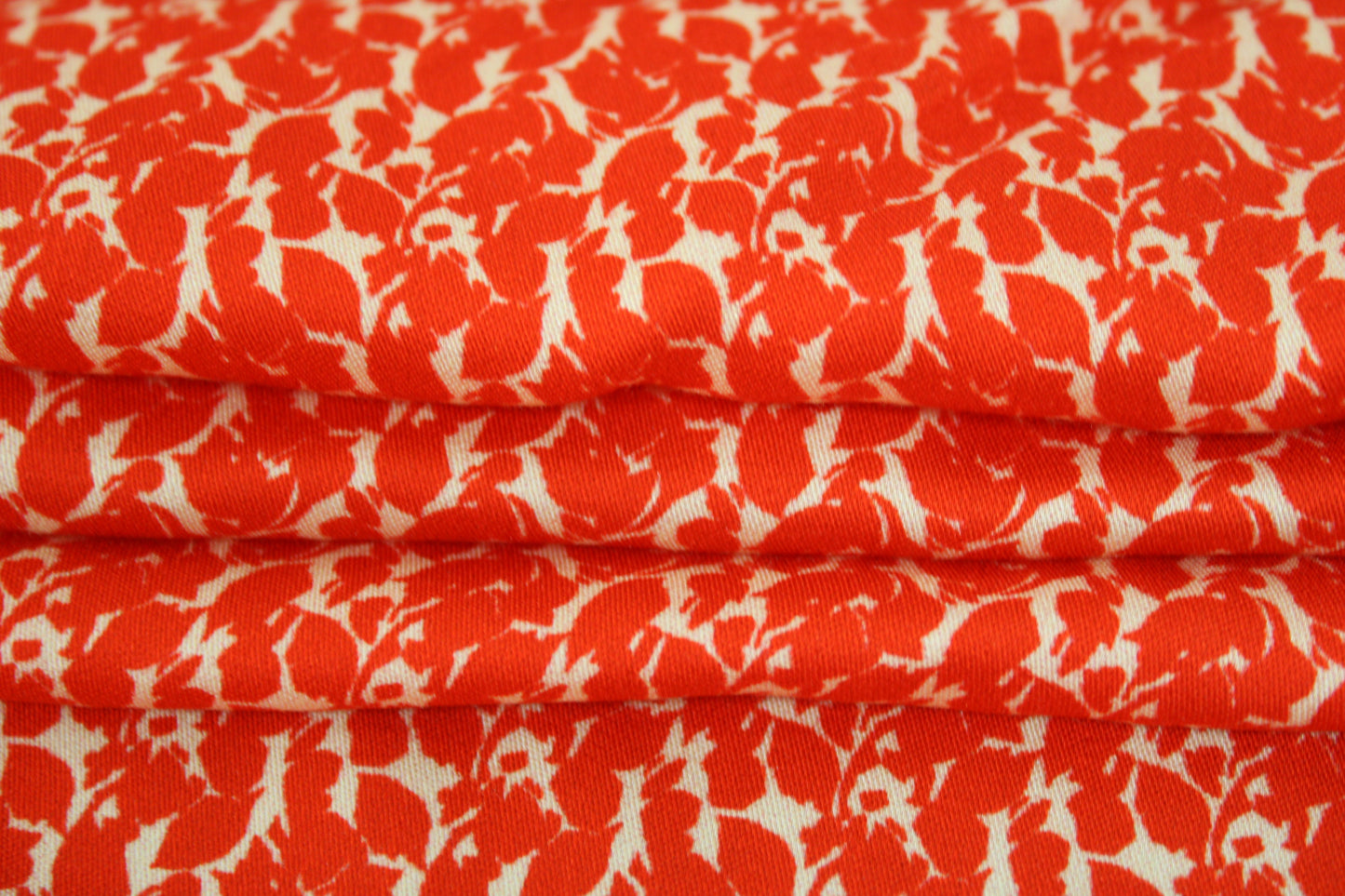 Tissu viscose - imprimé fleuri - ton orange - photo 2/5 | So Tissus