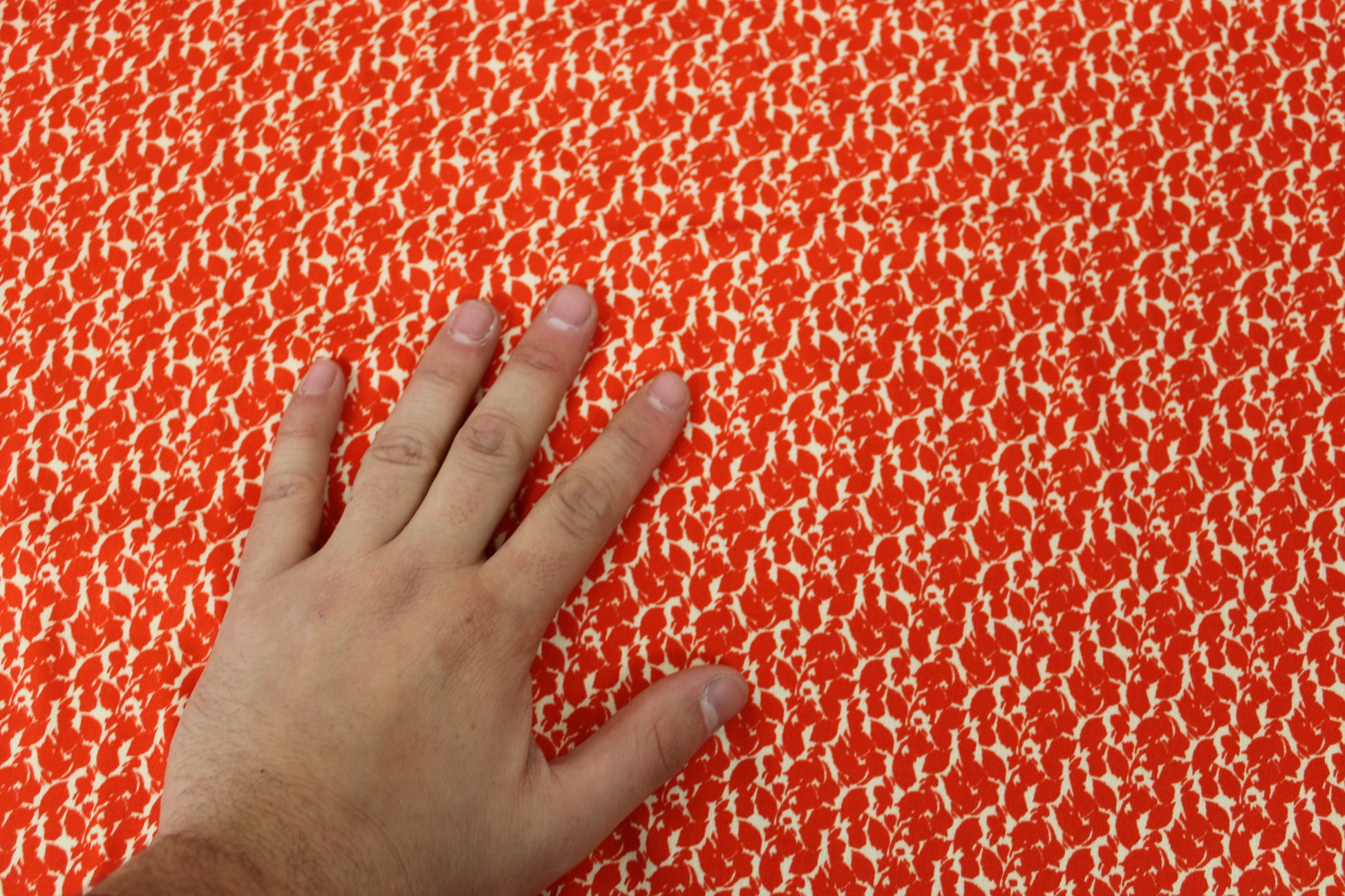Tissu viscose - imprimé fleuri - ton orange - photo 4/5 | So Tissus