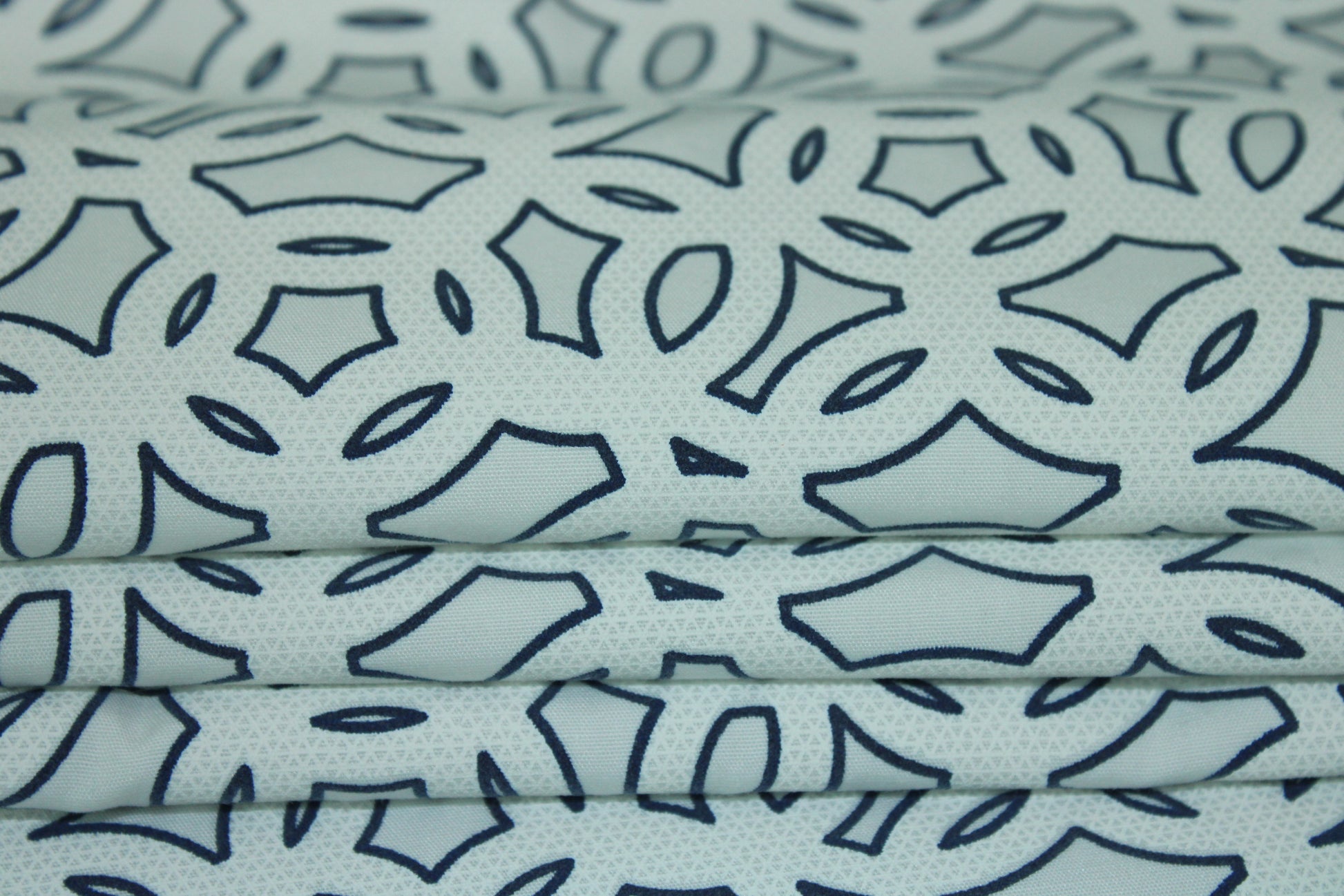 Tissu popeline de coton imprimé cercle - blanc et bleu - photo 2/5 | So Tissus