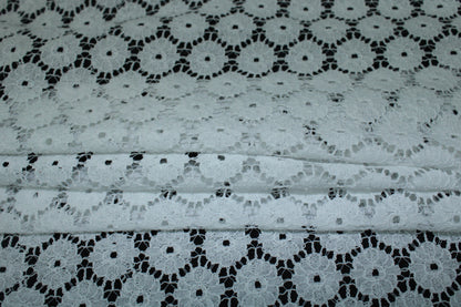 Tissu dentelle - motif circulaire - blanc - photo 2/5 | So Tissus