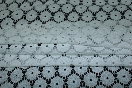 Tissu dentelle - motif circulaire - blanc - photo 2/5 | So Tissus