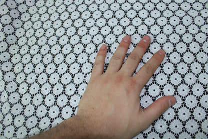Tissu dentelle - motif circulaire - blanc - photo 4/5 | So Tissus
