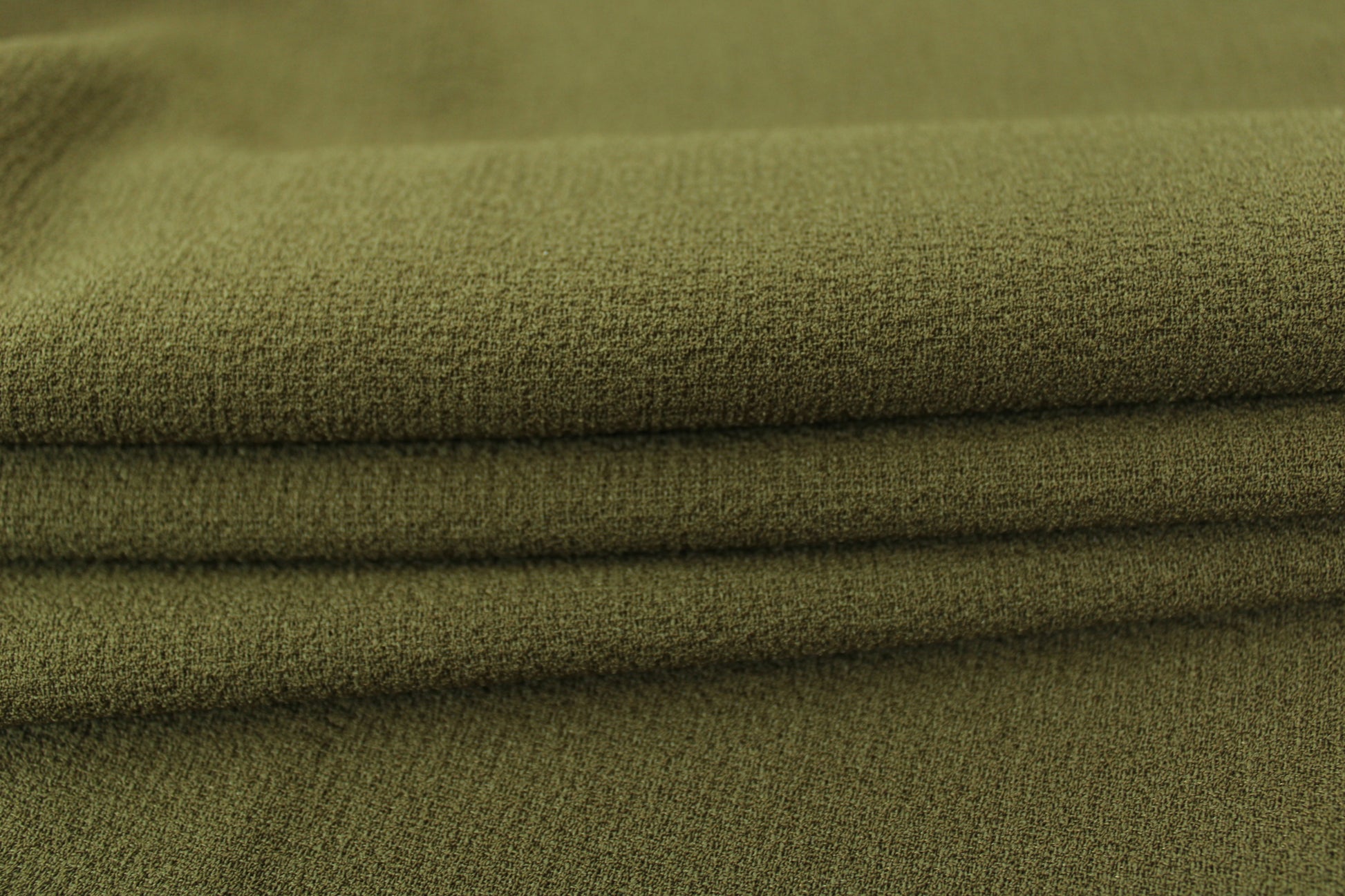 Tissu crêpe texturé - kaki - photo 2/3 | So Tissus