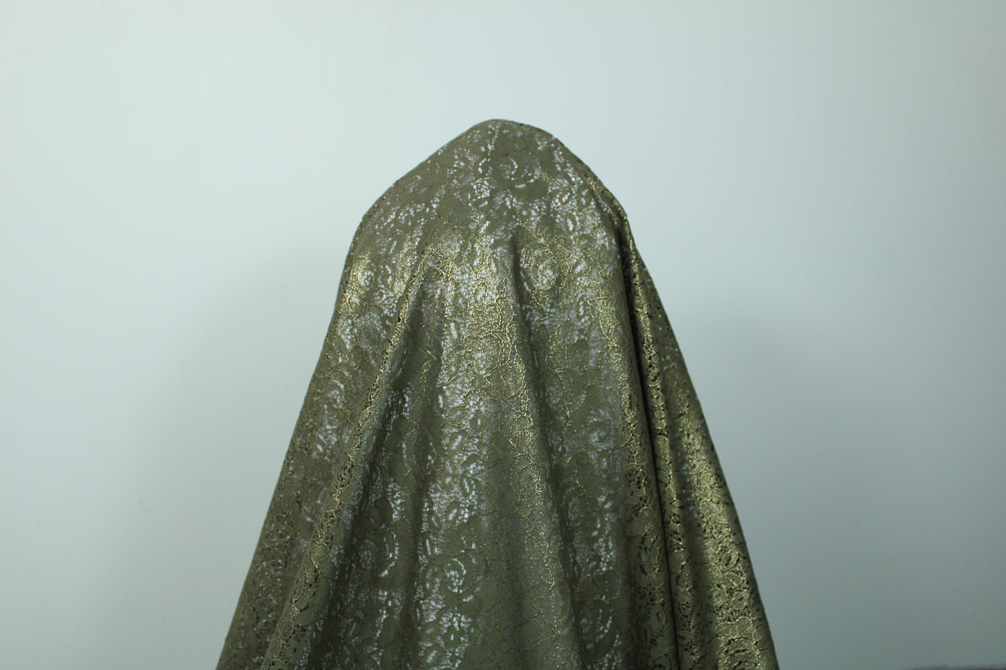 Tissu dentelle fleuri - kaki et doré - photo 3/5 | So Tissus