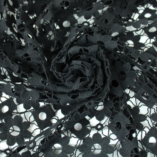 Tissu guipure à motif fleuri - noir - photo 1/5 | So Tissus