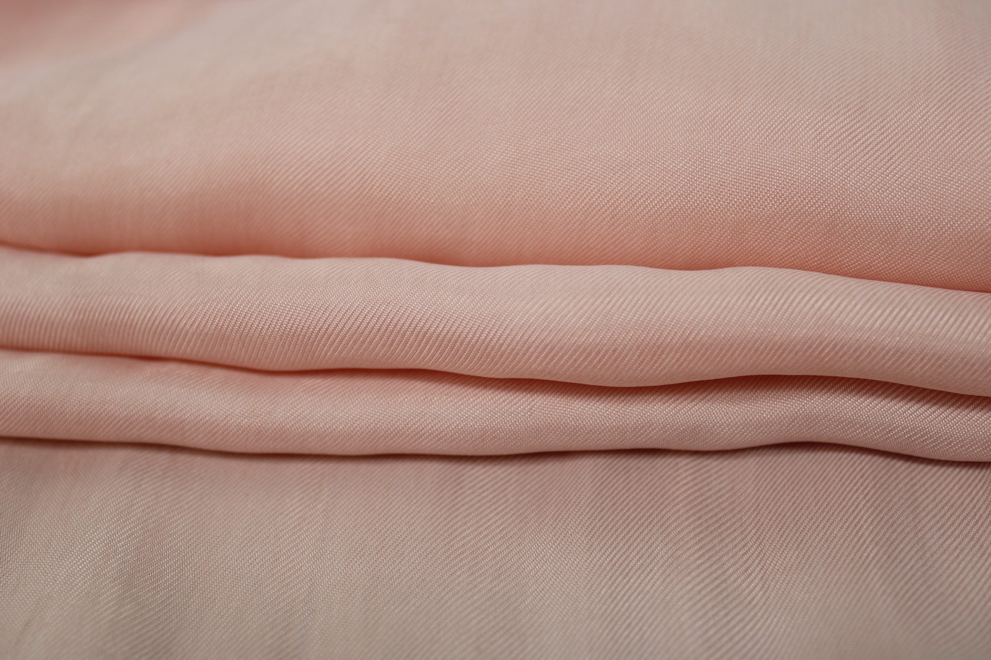 Tissu twill viscose - rose pâle - photo 2/3 | So Tissus