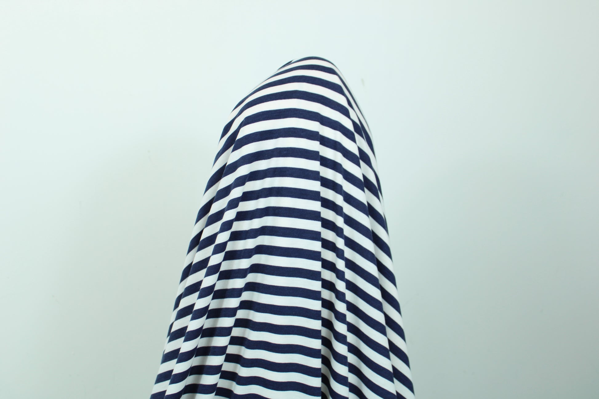 Tissu maille jersey - à rayures - bleu marine et blanc - photo 3/5 | So Tissus