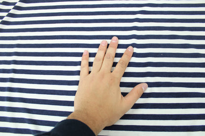 Tissu maille jersey - à rayures - bleu marine et blanc - photo 4/5 | So Tissus