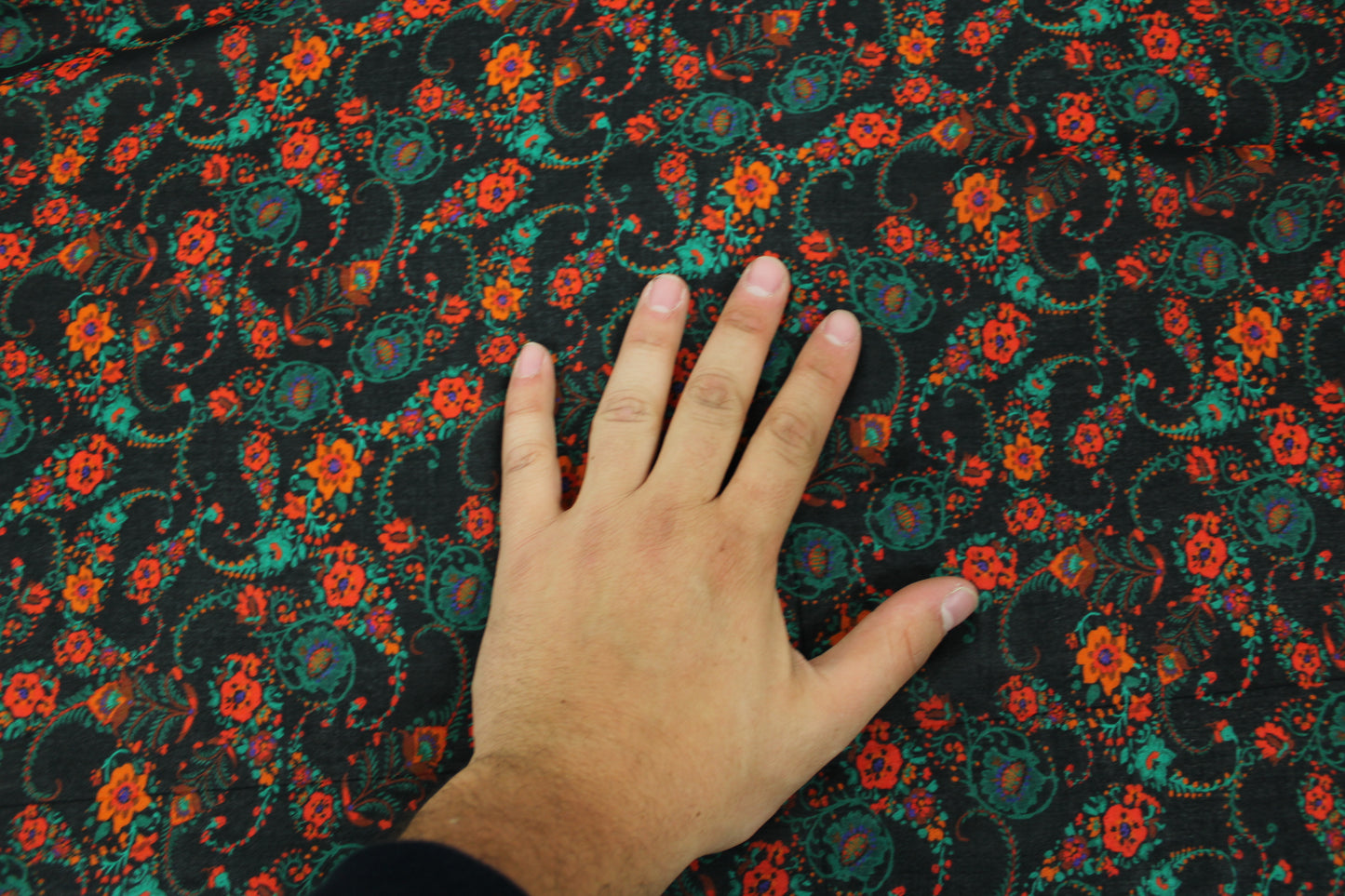 Tissu voile viscose - imprimé fleuri - photo 4/5 | So Tissus