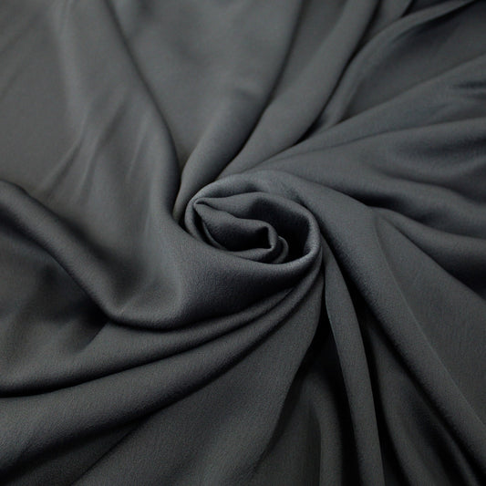 Tissu crêpe envers satin - gris foncé - photo 1/3 | So Tissus