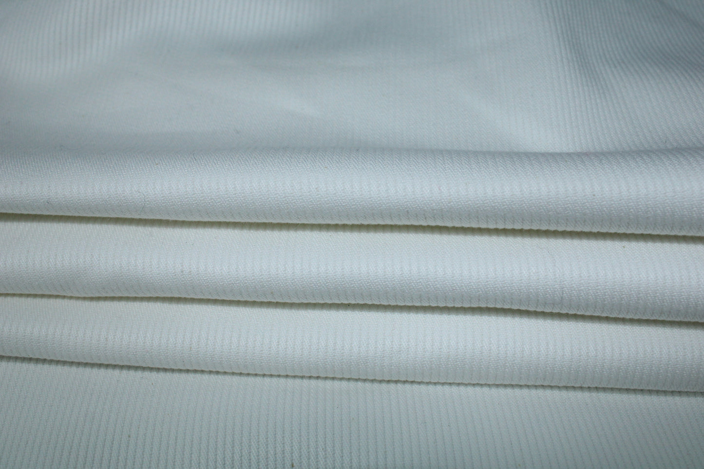 Tissu gabardine coton côtelé - blanc - photo 2/4 | So Tissus