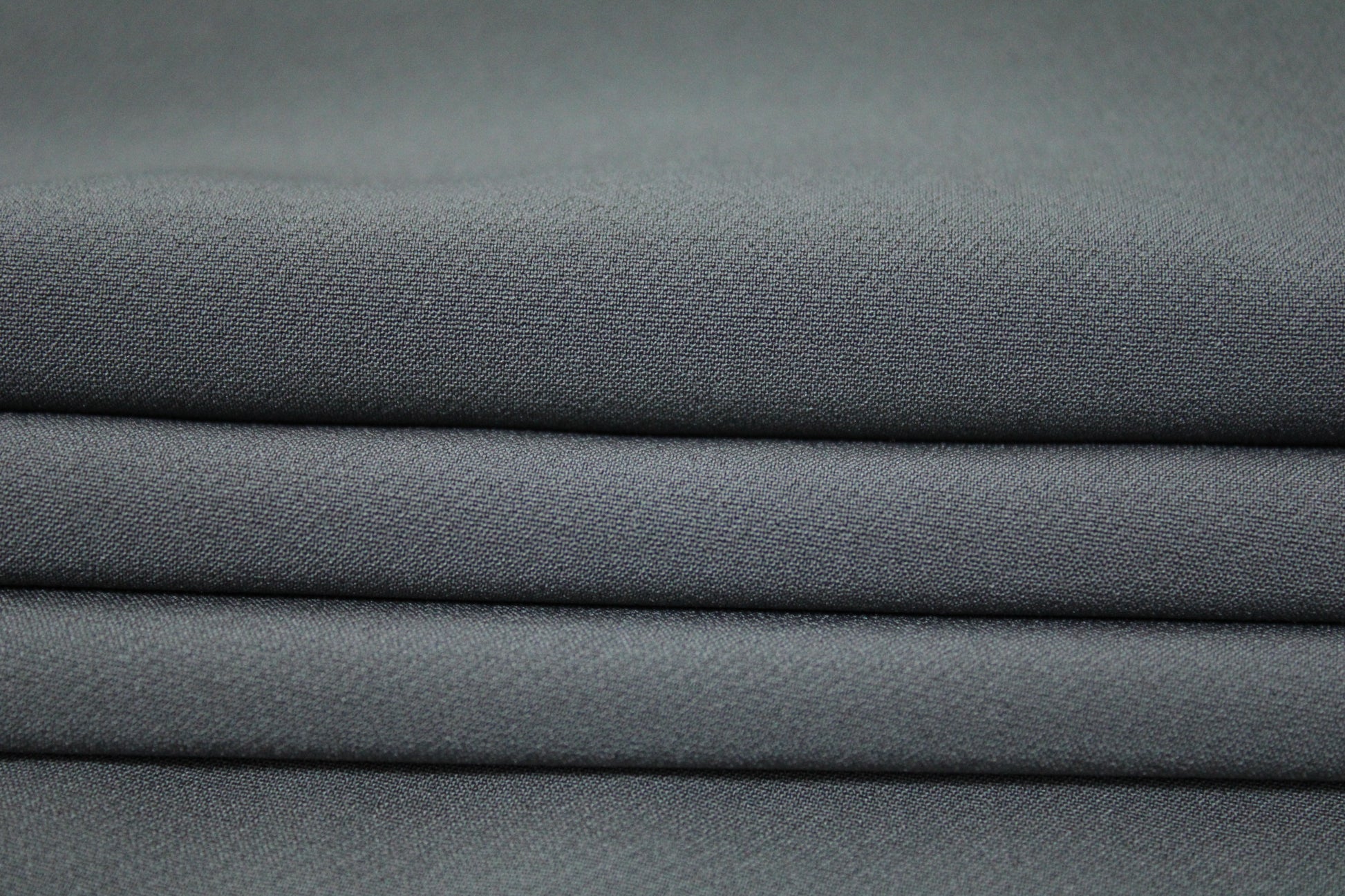 Tissu crêpe stretch - gris souris - photo 2/3 | So Tissus