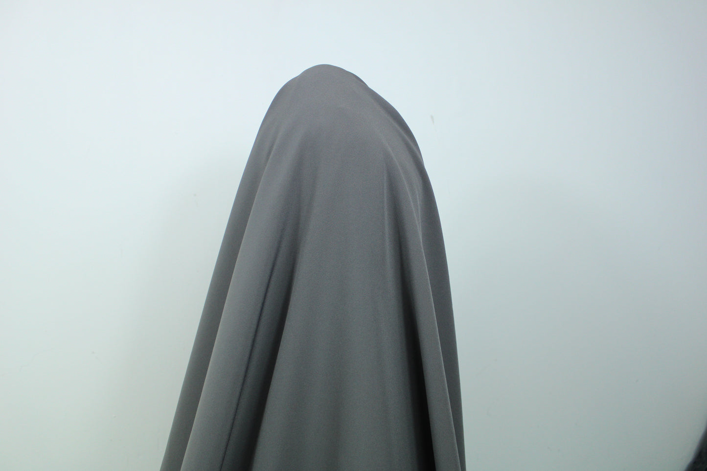 Tissu crêpe stretch - gris souris - photo 3/3 | So Tissus