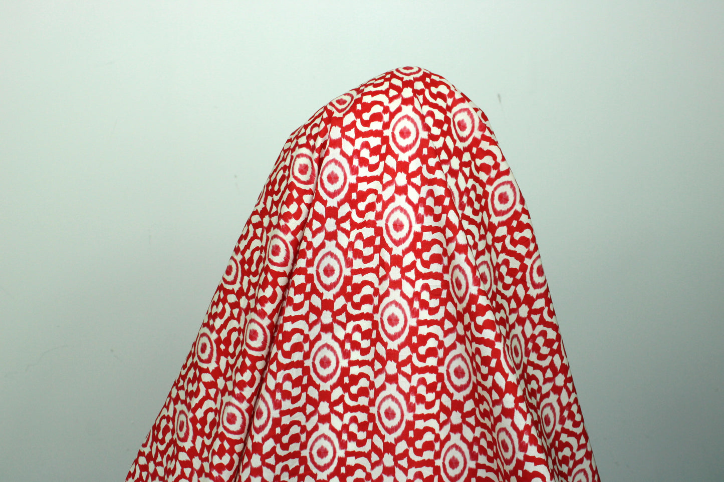Coupon de 1,5 mètre - popeline coton - tie and dye - blanc et rouge - photo 3/5 | So Tissus