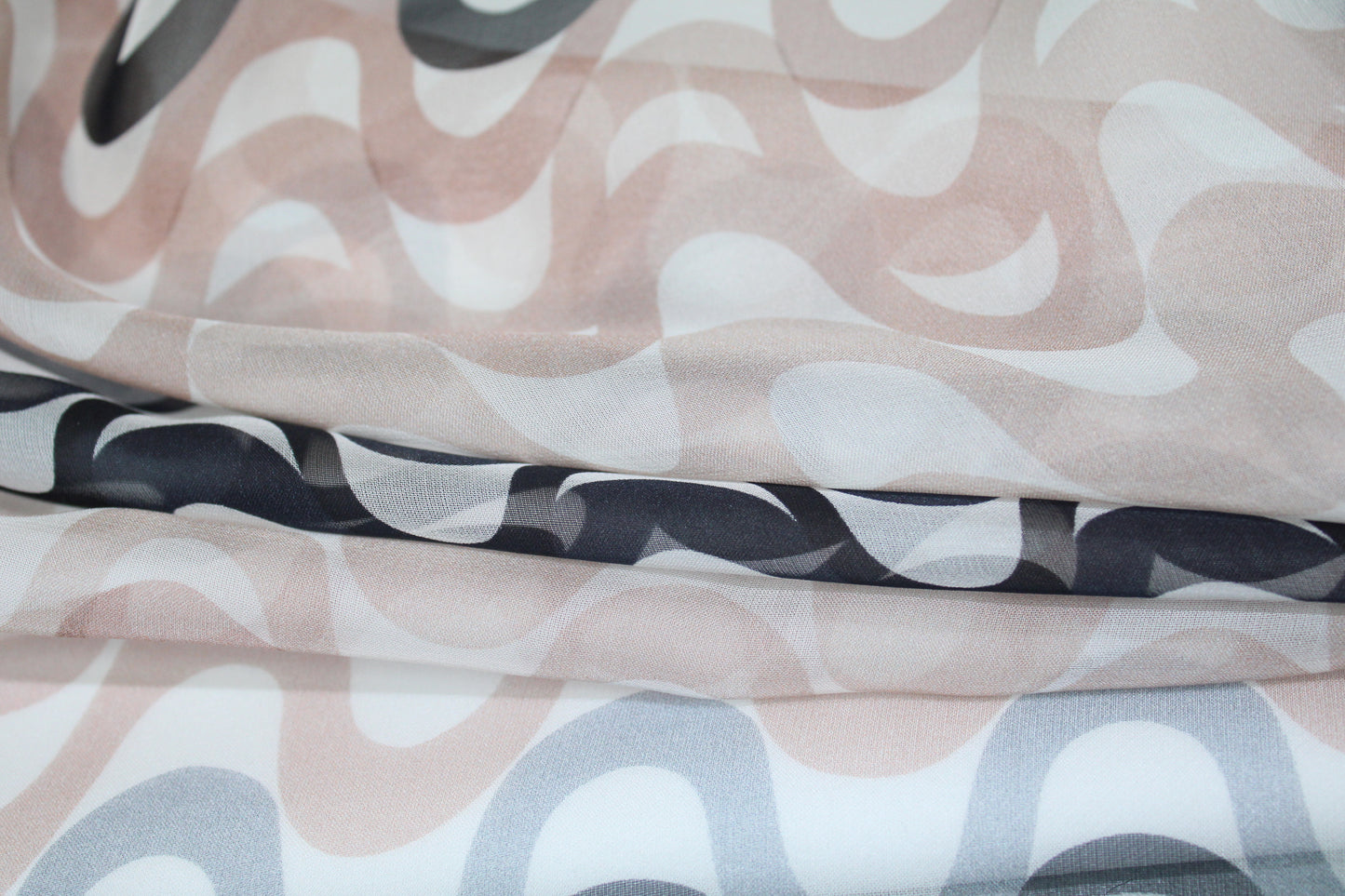 Tissu mousseline de soie- imprimé ondulation - photo 2/6 | So Tissus
