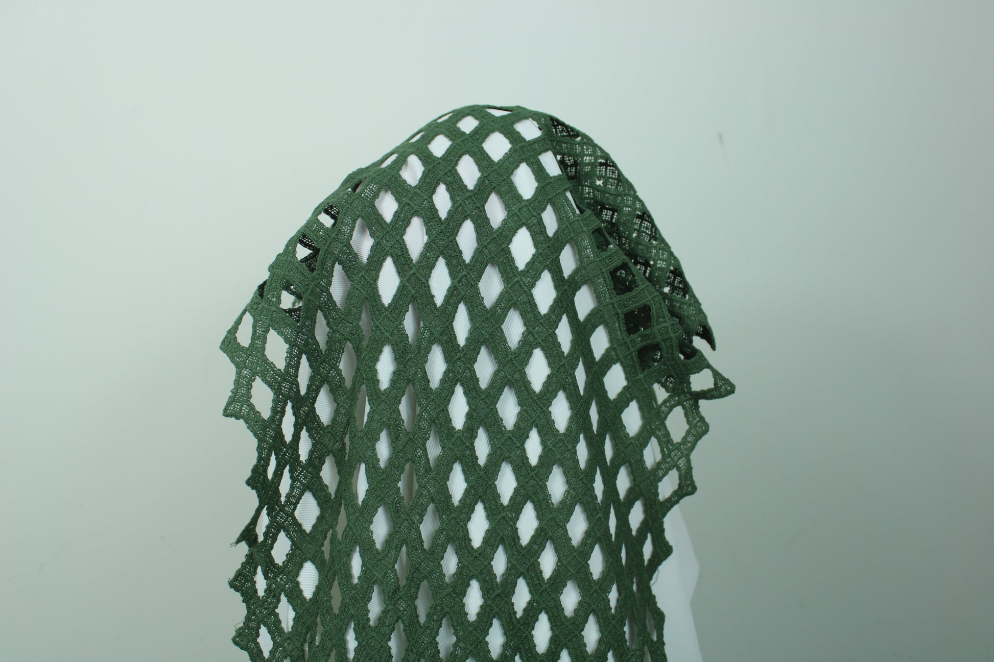 Tissu guipure à motif géométrique - kaki - photo 3/4 | So Tissus
