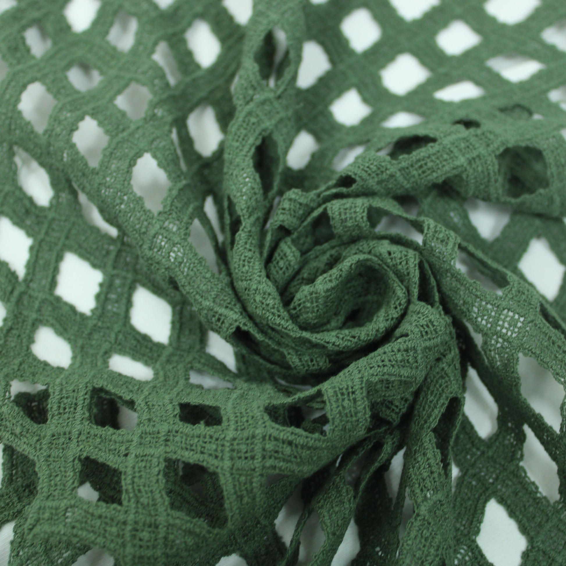 Tissu guipure à motif géométrique - kaki - photo 1/4 | So Tissus