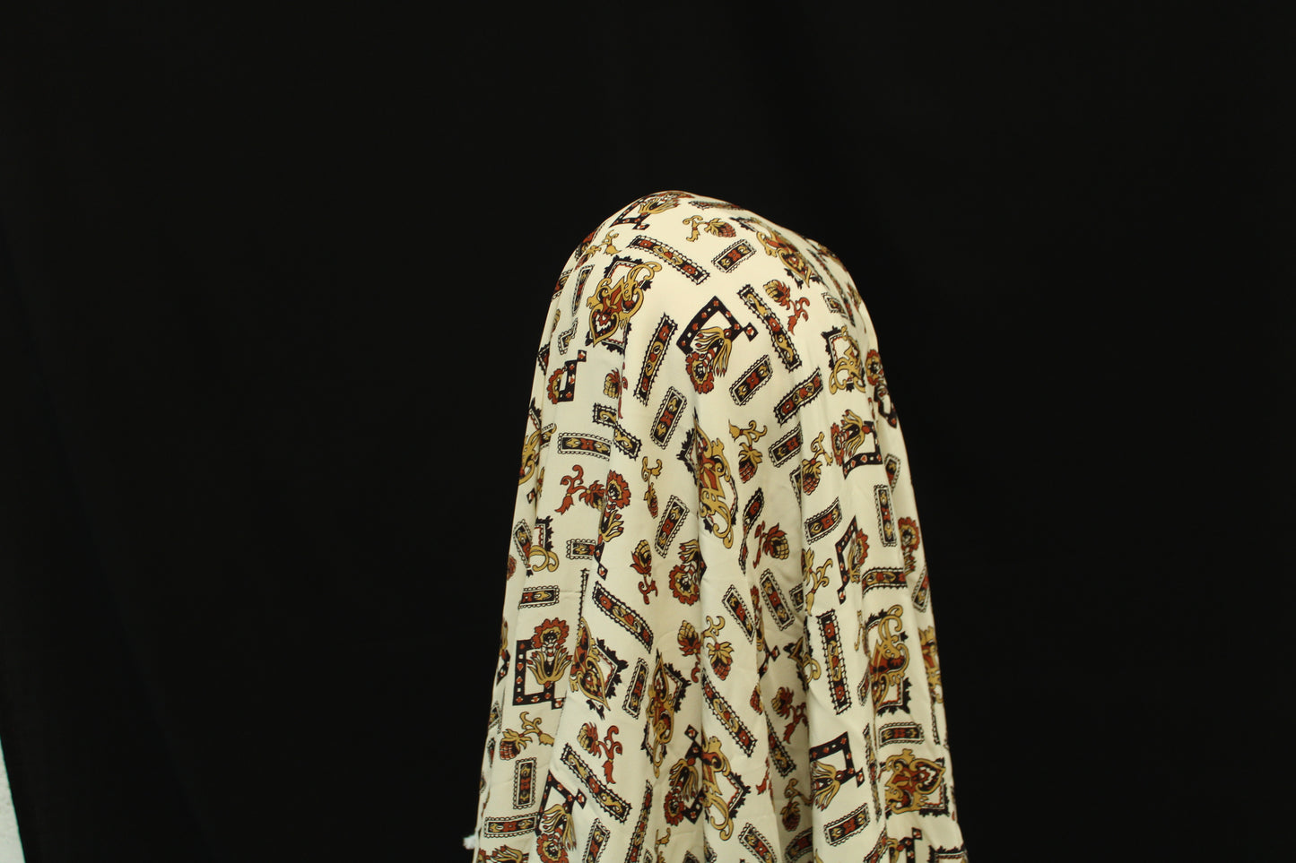 Coupon de 2,4 mètres - crêpe de chine 100% viscose - imprimé baroque - photo 3/4 | So Tissus