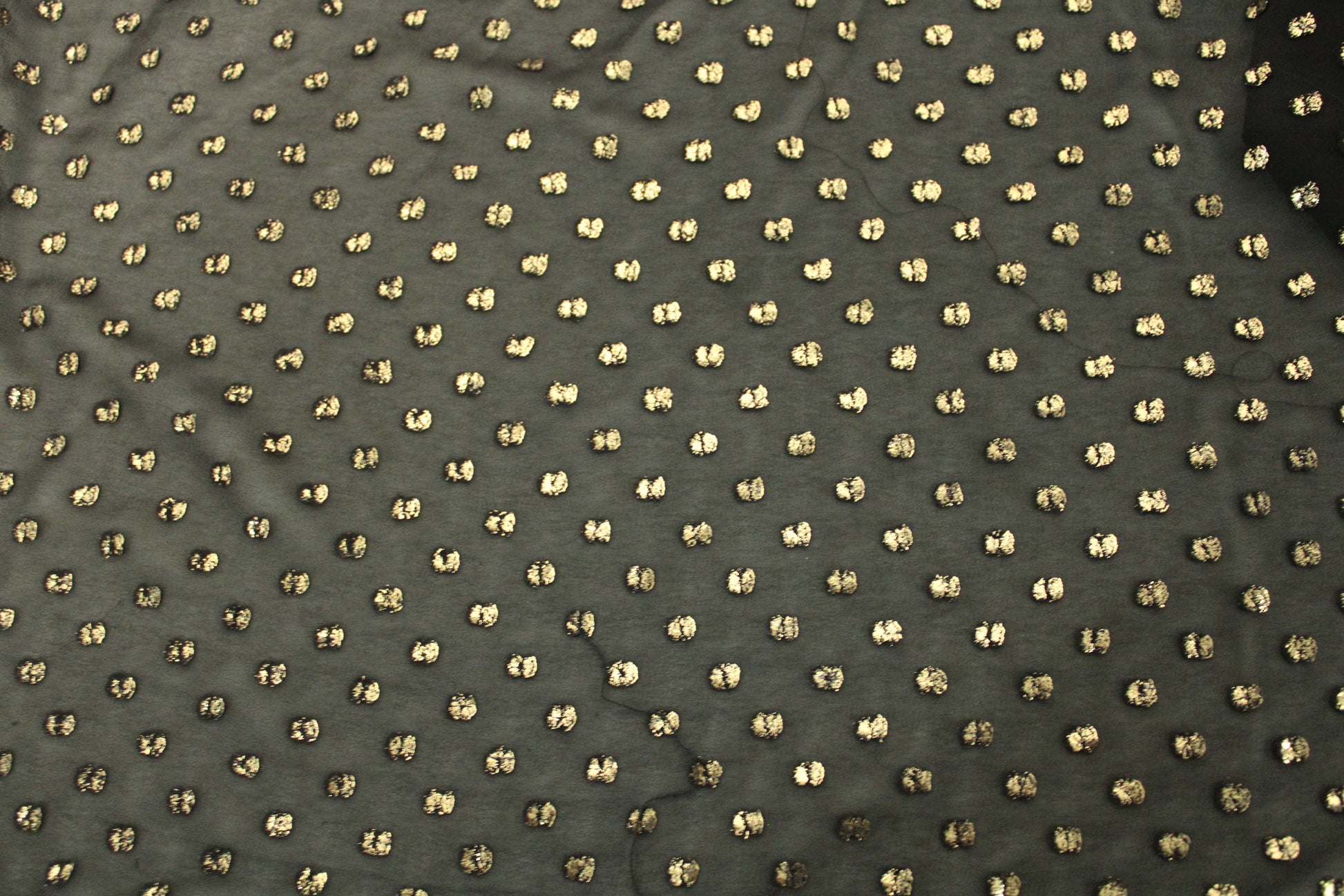 Coupon de 2,4 mètres - plumetis - noir et doré - photo 3/6 | So Tissus