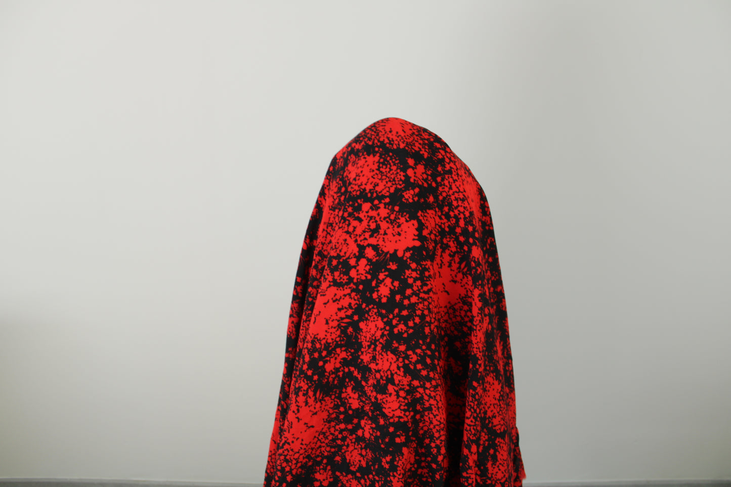 Coupon de 2,3 mètres - crêpe viscose - imprimé tacheté - photo 3/5 | So Tissus