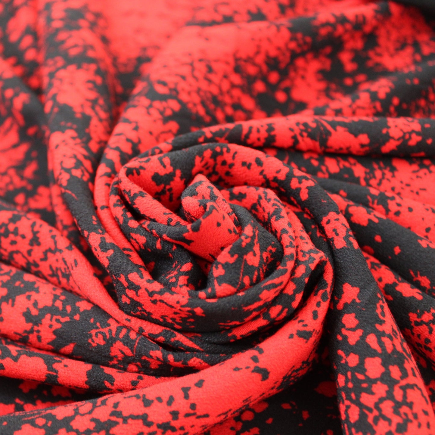 Coupon de 2,3 mètres - crêpe viscose - imprimé tacheté - photo 1/5 | So Tissus