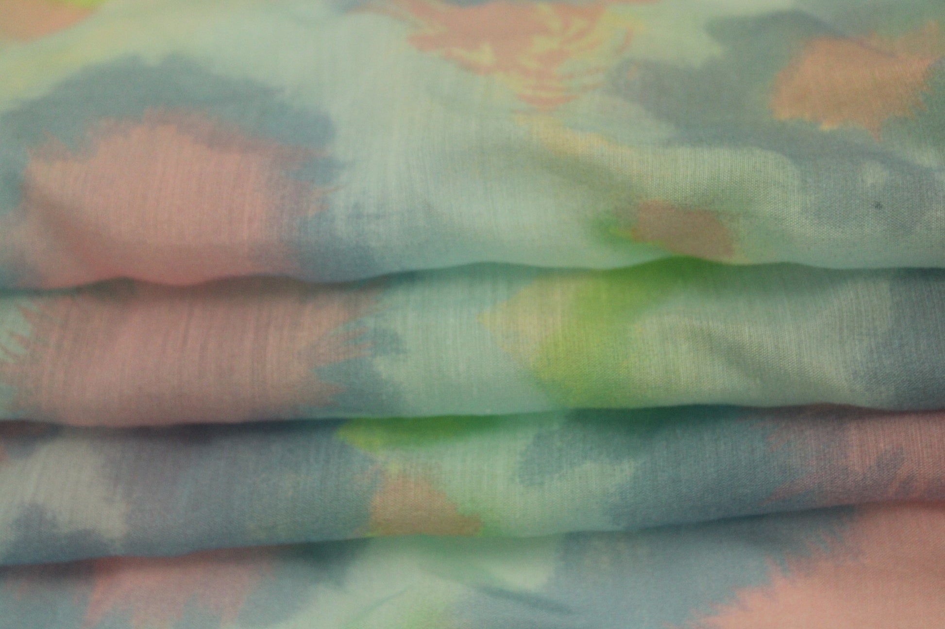Coupon de 2,2 mètres - voile coton - imprimé tie and dye - photo 2/5 | So Tissus