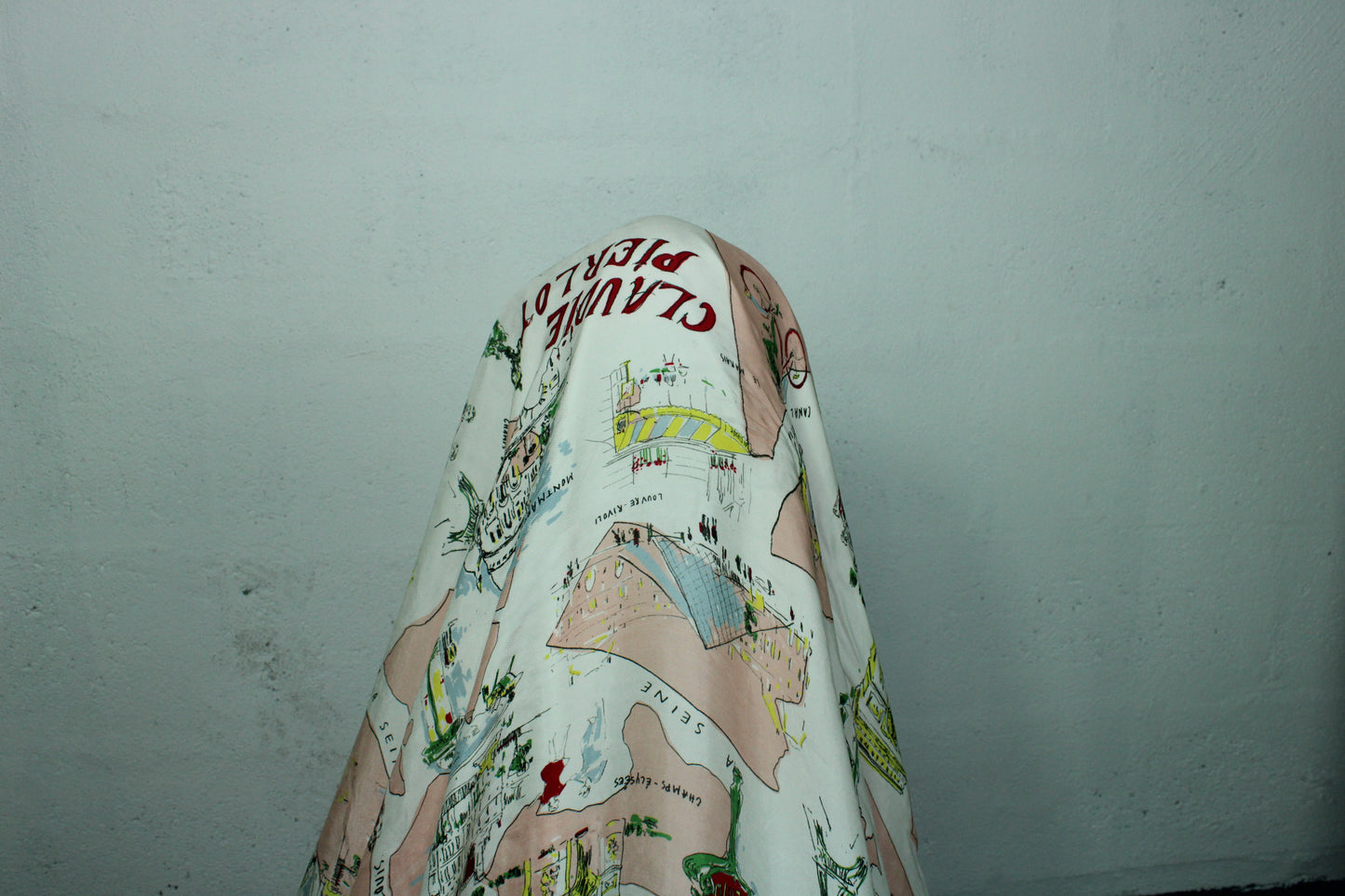 Coupon de 2.5 mètre - Twill viscose imprimé paris - photo 3/4 | So Tissus