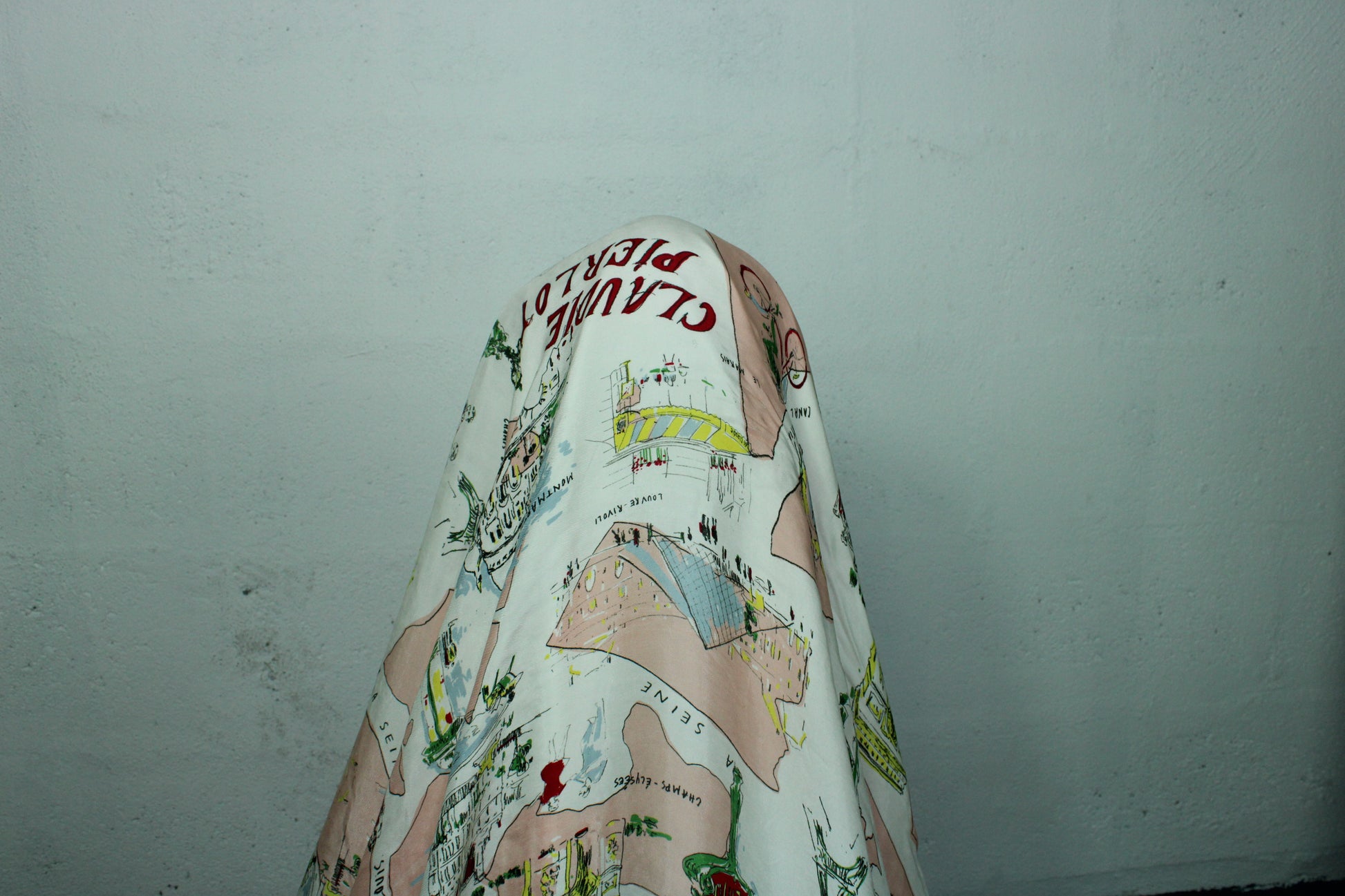 Coupon de 2.5 mètre - Twill viscose imprimé paris - photo 3/4 | So Tissus