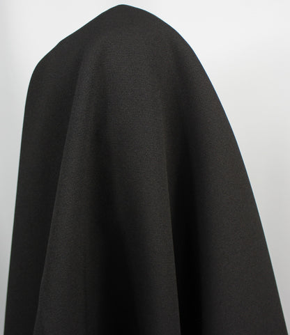 Tissus haute couture. Tissus au mètre pas cher. Tissus pas cher. Acheter tissus au mètre. Tissus français. Tissus de grandes maisons. Tissus haut de gamme. Tissus pour collection. Tissus pour createur. Jeune createur. Laine. Soie. Coton. Lin.