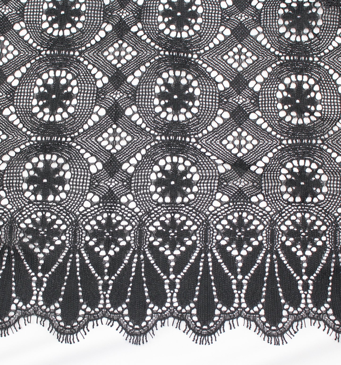 Tissus haute couture. Tissus au mètre pas cher. Tissus pas cher. Acheter tissus au mètre. Tissus français. Tissus de grandes maisons. Tissus haut de gamme. Tissus pour collection. Tissus pour createur. Jeune createur. Laine. Soie. Coton. Lin.
