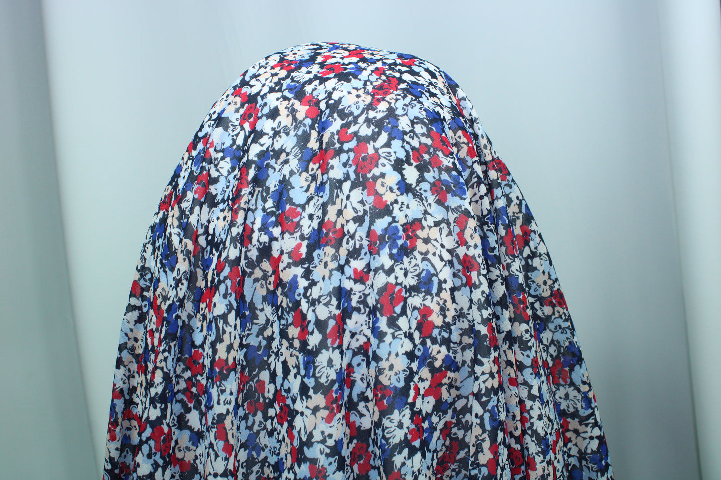 Coupon de 1,3 mètre - crêpe georgette polyester - imprimé fleuri - photo 3/4 | So Tissus
