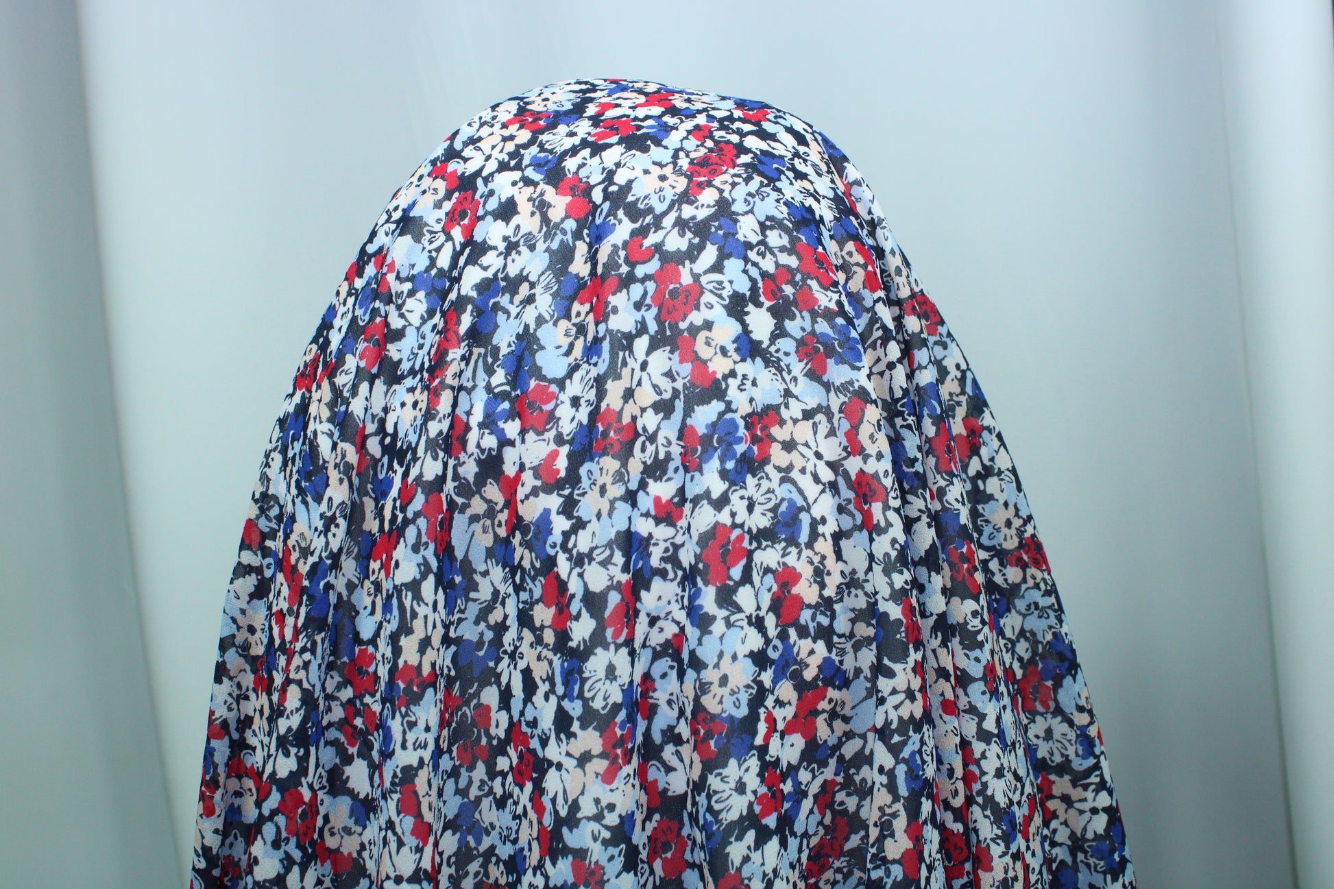 Coupon de 1,3 mètre - crêpe georgette polyester - imprimé fleuri - photo 3/4 | So Tissus